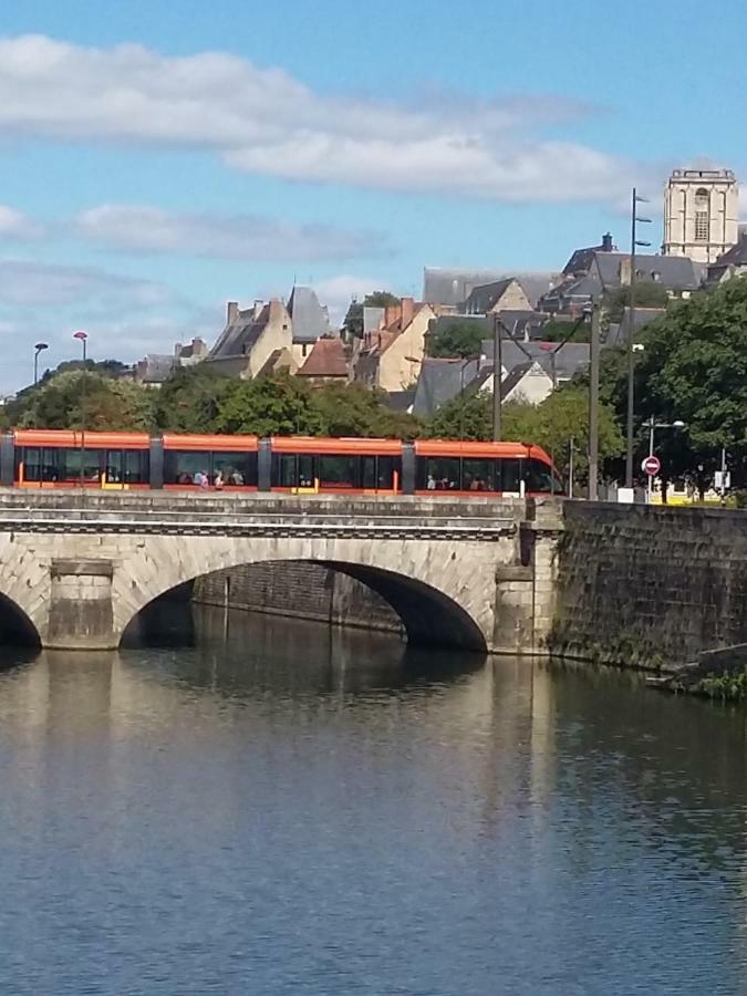 Petite Maison Romantique Au Calme, Coeur Historique Plantagenet, Vue Ville Le Mans Exteriör bild